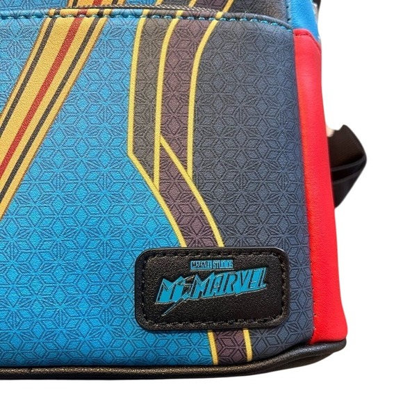 Marvel Ms. Marvel Funko Mini Backpack Blue Geometric Design Collector's Edition - Picture 4 of 7